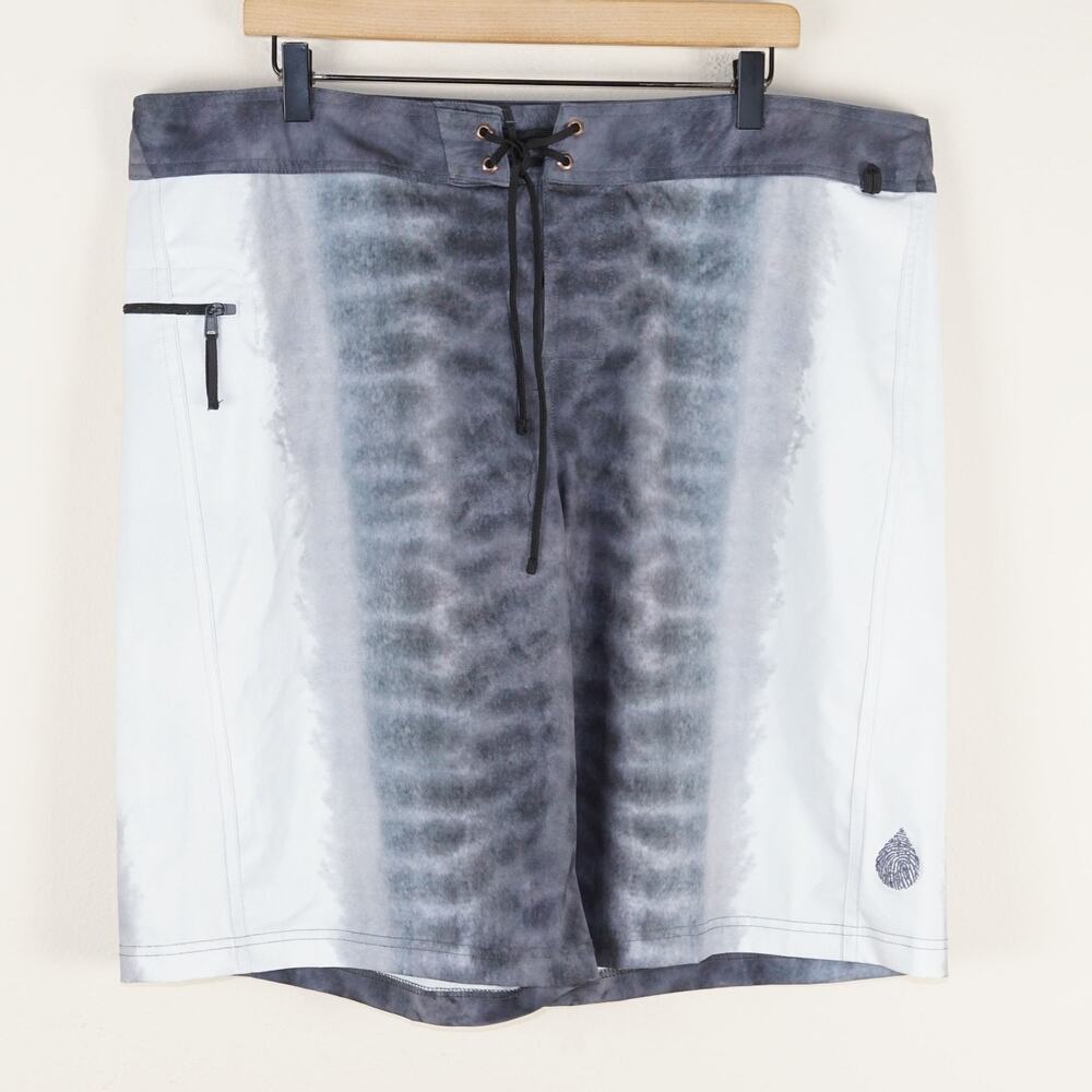 Waterlust Tiger Shark Trailblazer Gray Boardshorts Mens Sz 39